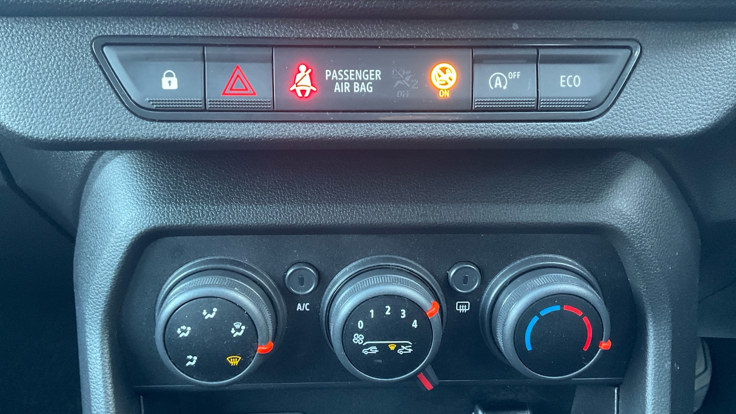 Used Dacia Sandero Stepway 2023 for sale - 76614681: Photo 33