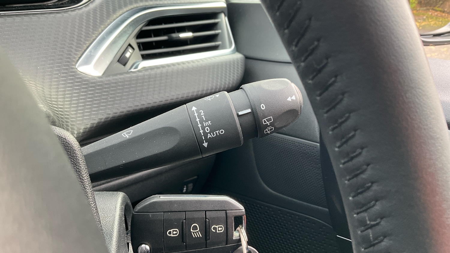 Used Peugeot 2008 2019 for sale - 76461253: Photo 31