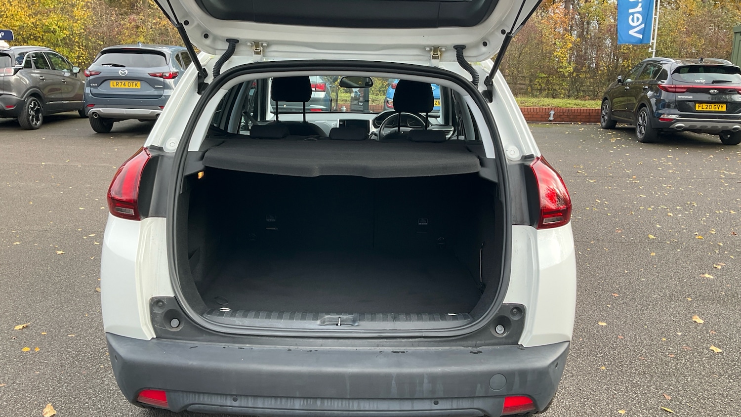 Used Peugeot 2008 2019 for sale - 76461253: Photo 4