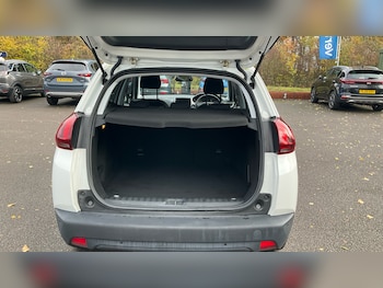 Used Peugeot 2008 2019 for sale - 76461253: Photo