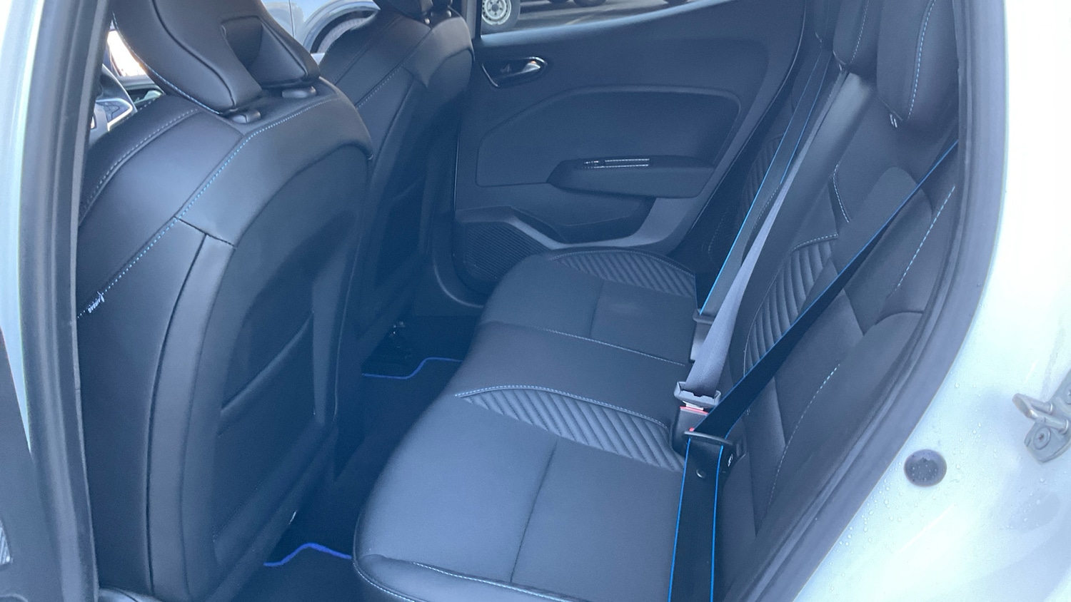 Used Renault Clio 2024 for sale - 77945935: Photo 16