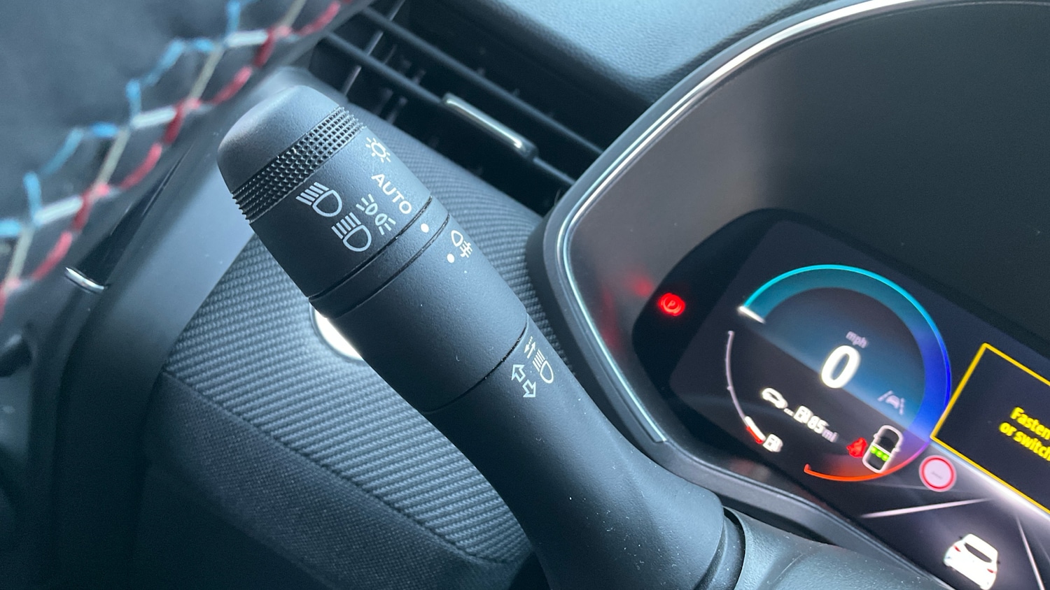 Used Renault Clio 2024 for sale - 77945935: Photo 39