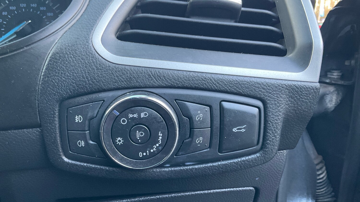 Used Ford S-Max 2019 for sale - 77099840: Photo 32