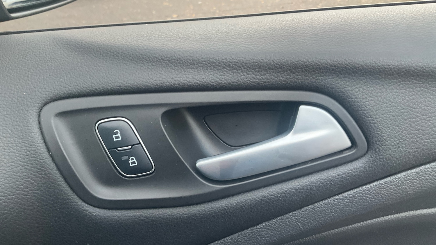 Used Ford Kuga 2017 for sale - 76918788: Photo 31