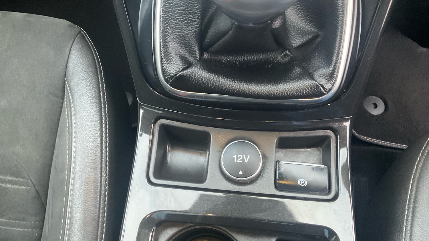 Used Ford Kuga 2017 for sale - 76918788: Photo 37