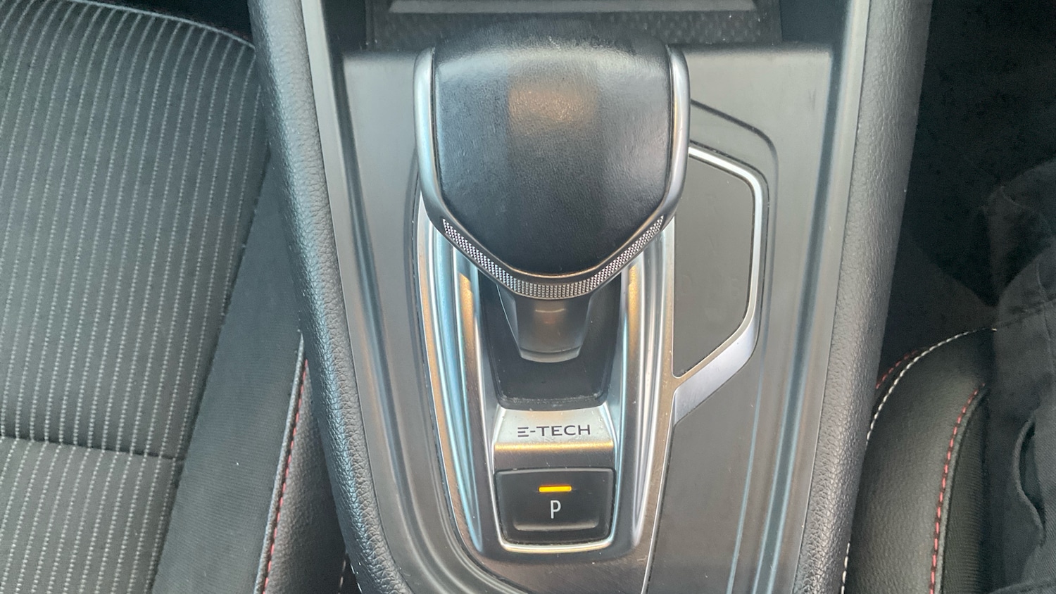 Used Renault Captur 2022 for sale - 76904896: Photo 35