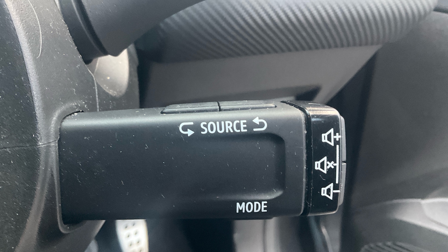 Used Renault Captur 2022 for sale - 76904896: Photo 40