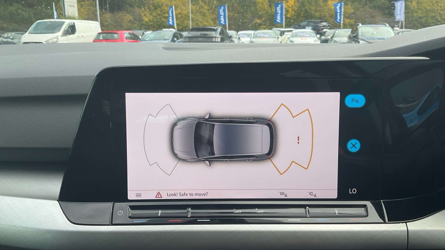 Used Volkswagen Golf 2020 for sale - 76374040: Photo 30