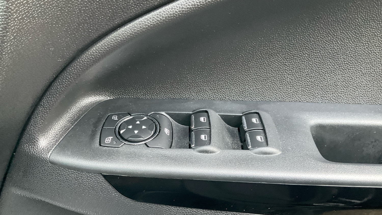 Used Ford Ecosport 2022 for sale - 76848615: Photo 28