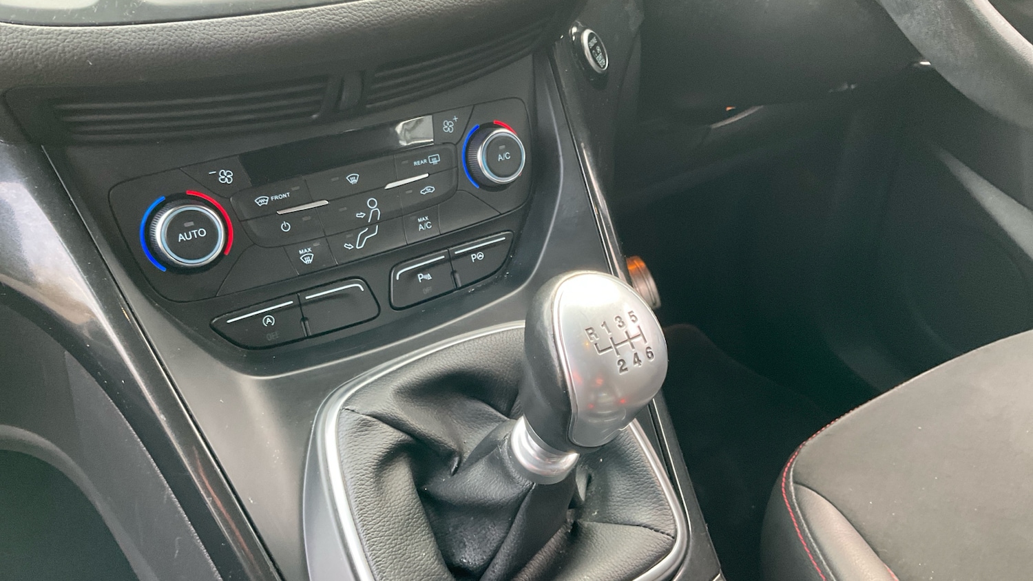 Used Ford Kuga 2018 for sale - 77482203: Photo 13