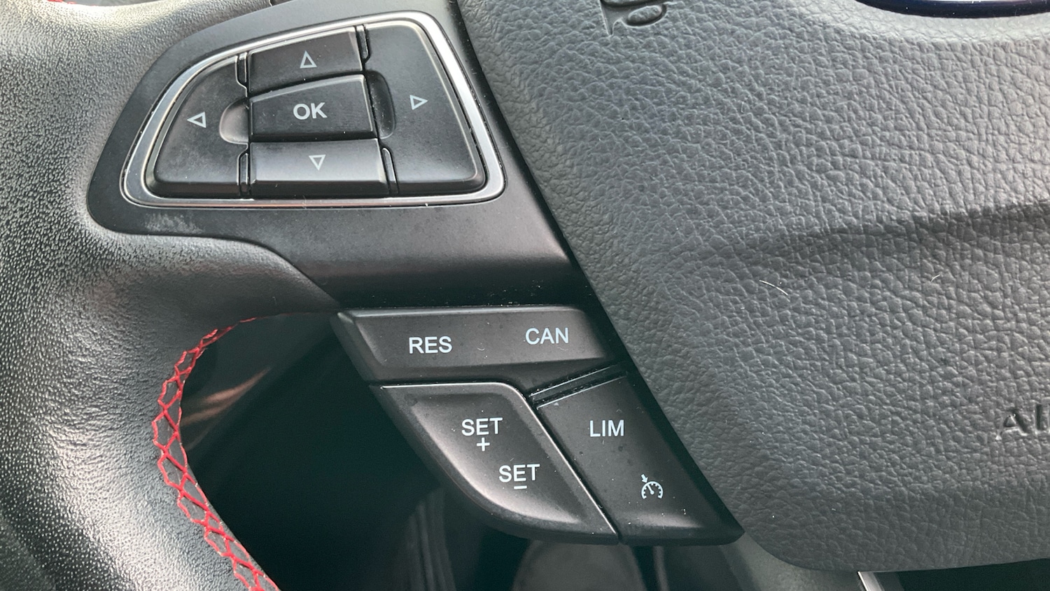 Used Ford Kuga 2018 for sale - 77482203: Photo 37