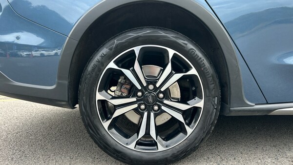 Used Ford Focus 2022 for sale - 76142343: Photo 7
