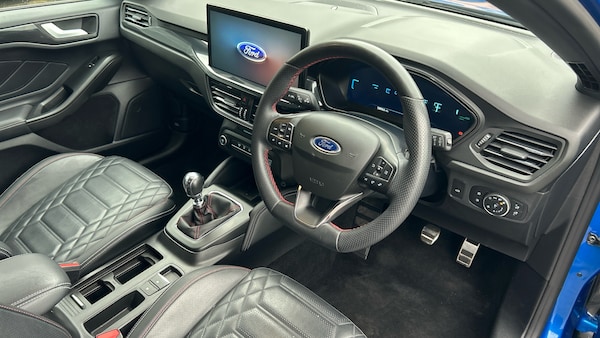 Used Ford Focus 2022 for sale - 76299738: Photo 11