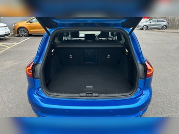 Used Ford Focus 2022 for sale - 76299738: Photo 4