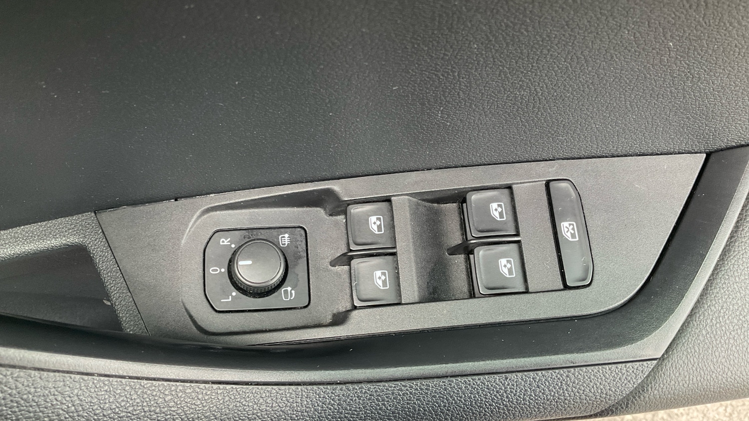Used Skoda Karoq 2020 for sale - 76161787: Photo 31