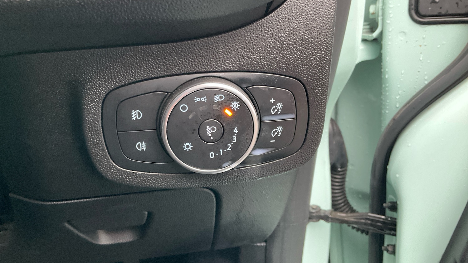 Used Ford Fiesta 2017 for sale - 77482205: Photo 29