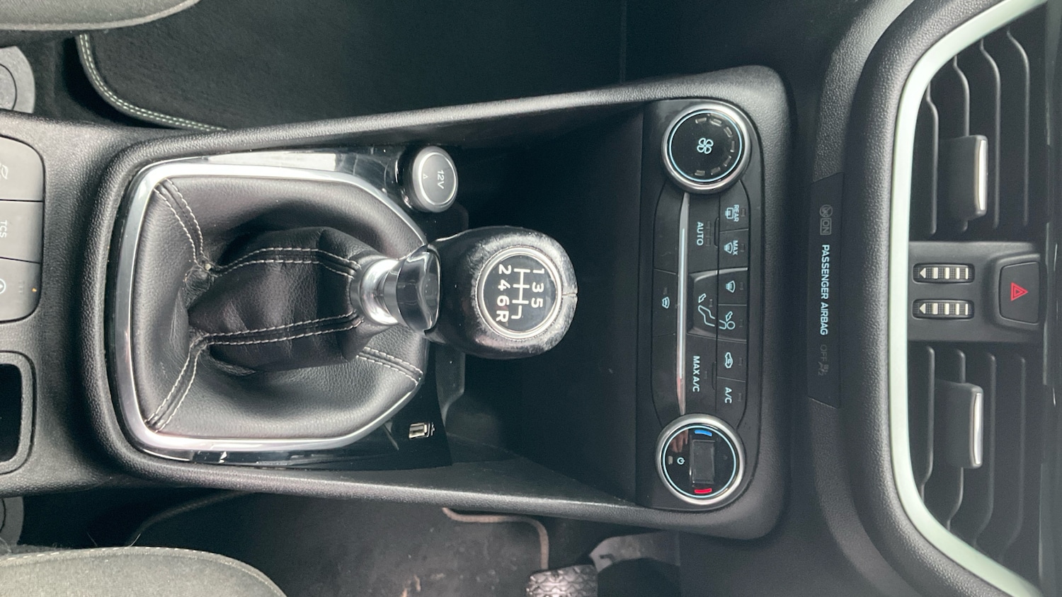 Used Ford Fiesta 2017 for sale - 77482205: Photo 33