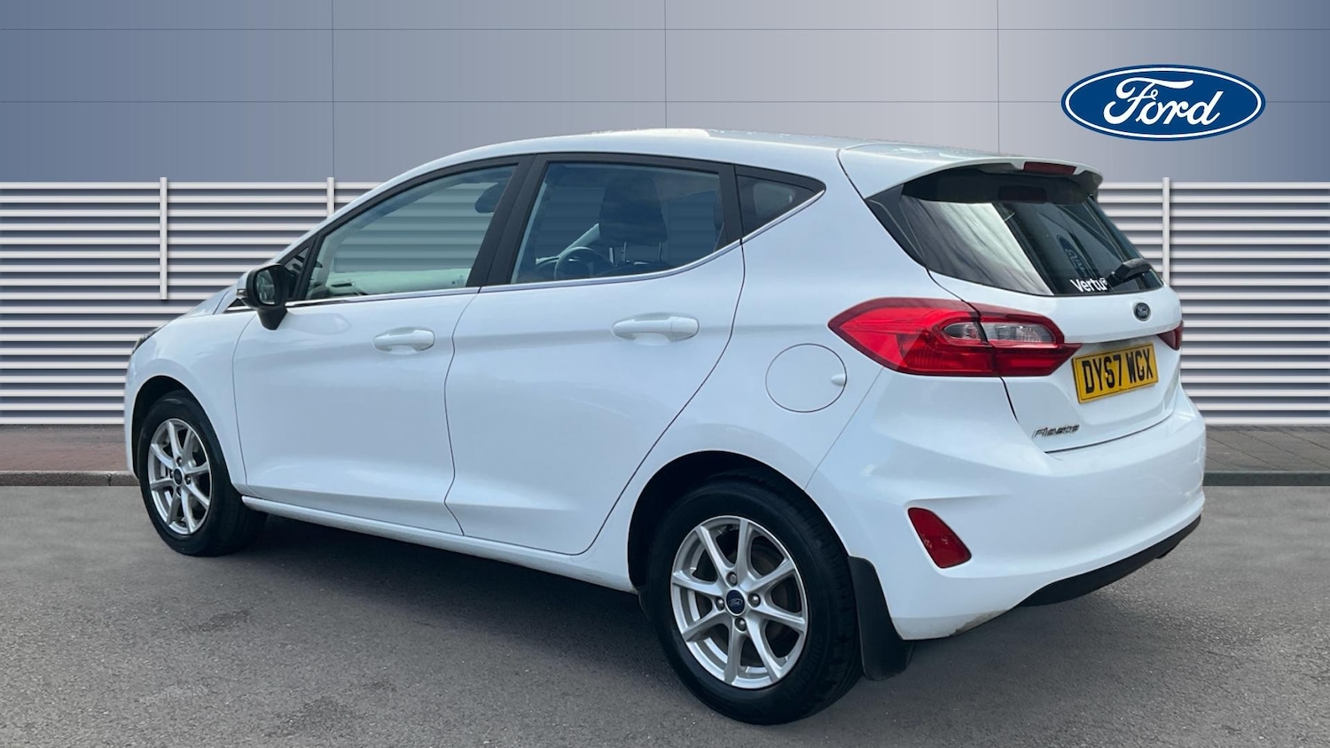 Used Ford Fiesta 2017 for sale - 76352034: Photo 2