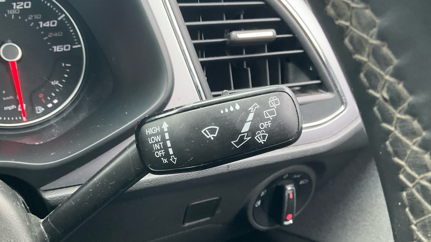 Used SEAT Leon 2019 for sale - 76979309: Photo 38