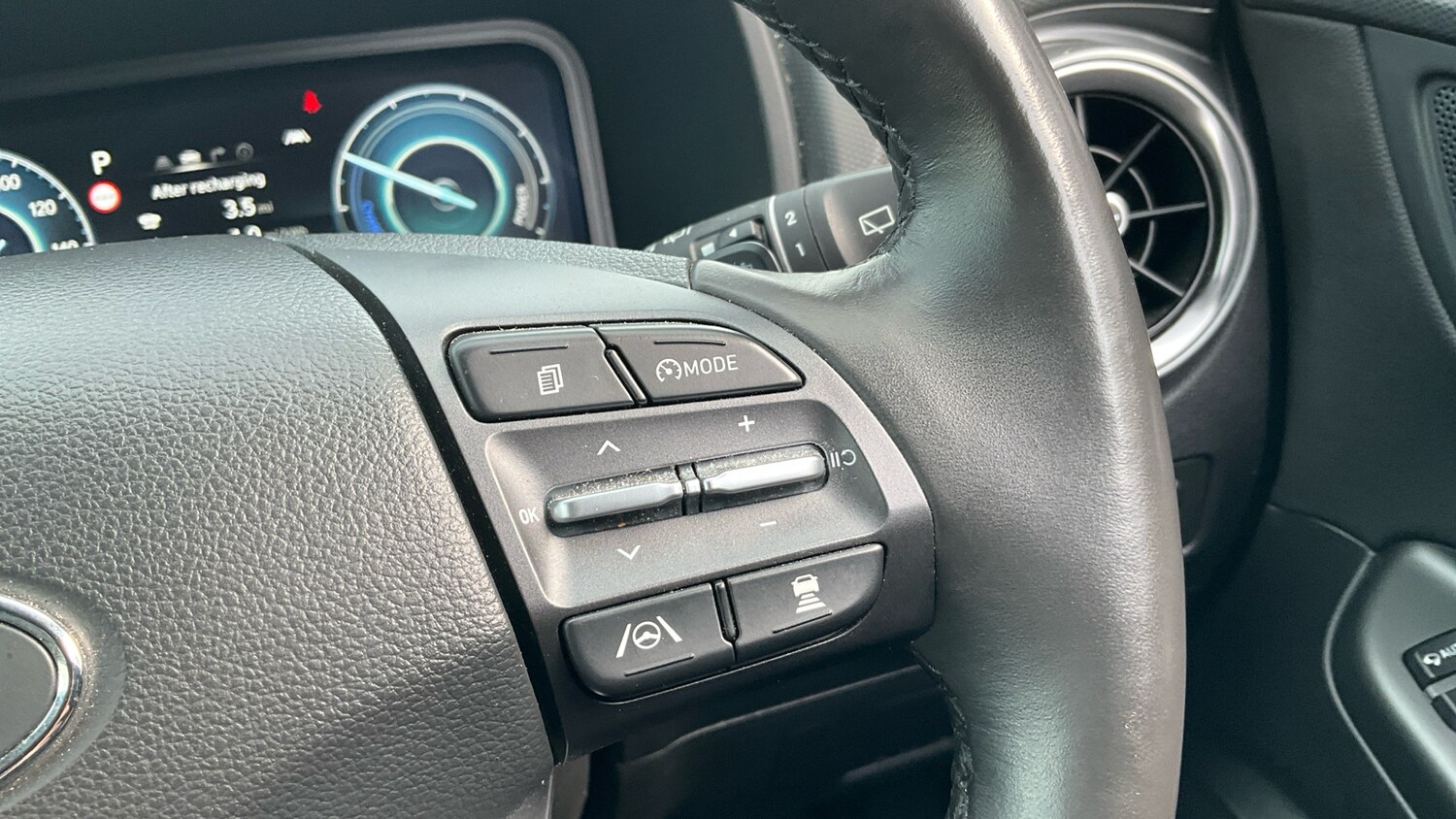 Used Hyundai KONA 2023 for sale - 77962199: Photo 35