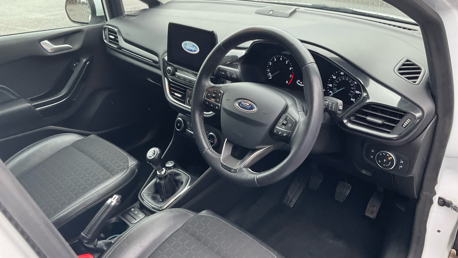 Used Ford Fiesta 2018 for sale - 76884744: Photo 11