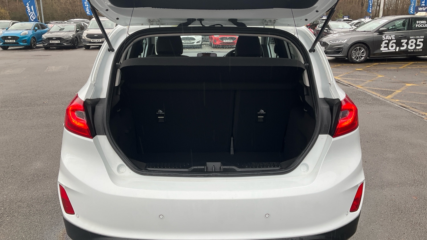 Used Ford Fiesta 2018 for sale - 76884744: Photo 4