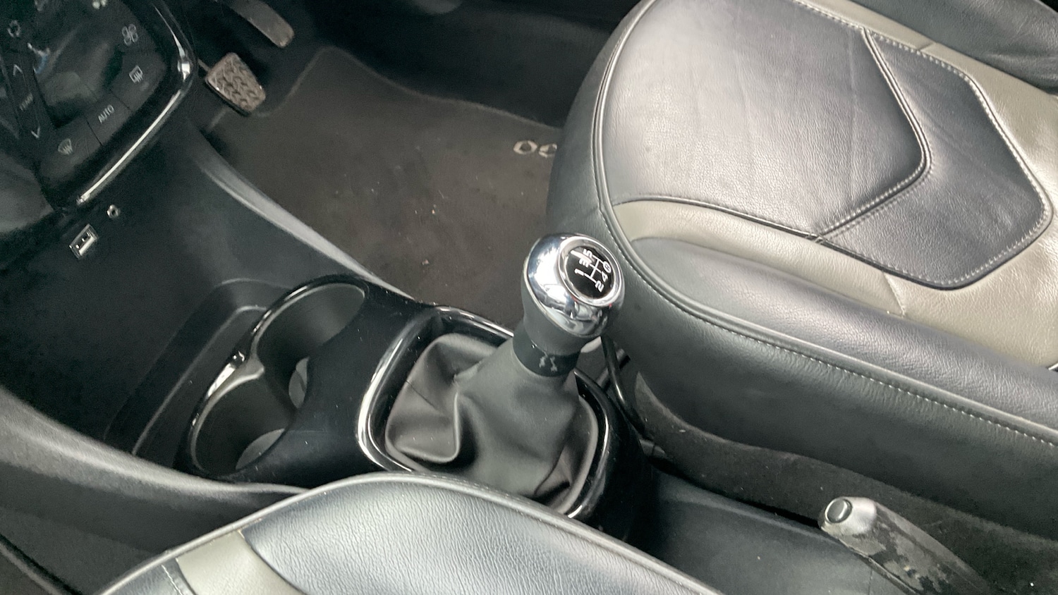 Used Toyota AYGO 2017 for sale - 76477134: Photo 13