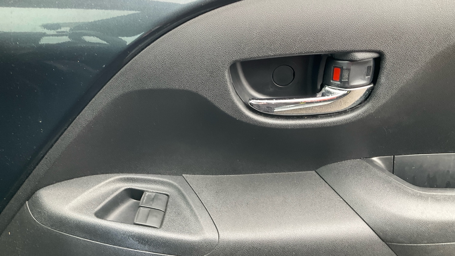 Used Toyota AYGO 2017 for sale - 76477134: Photo 26