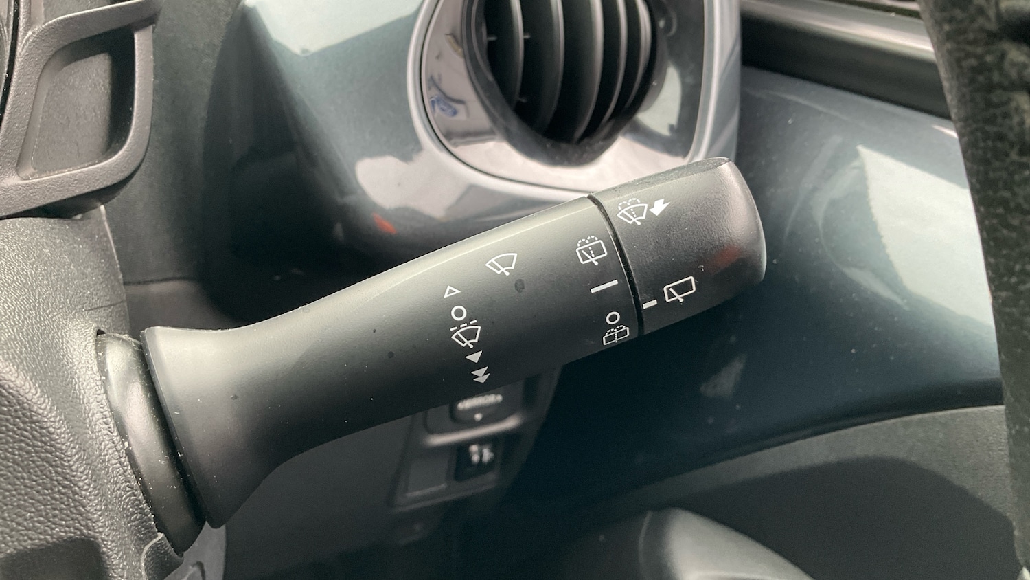 Used Toyota AYGO 2017 for sale - 76477134: Photo 32