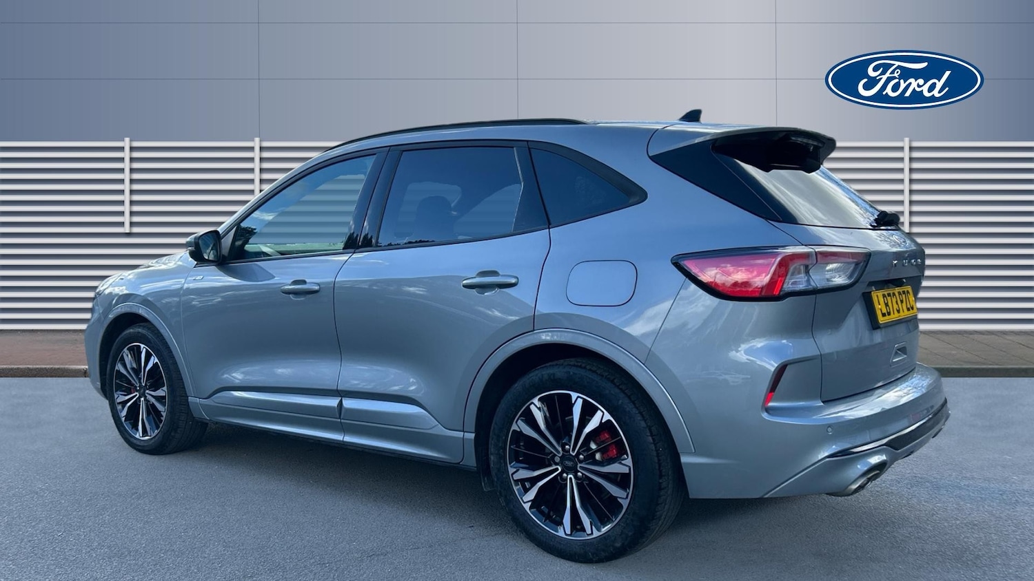 Used Ford Kuga 2023 for sale - 77898730: Photo 2