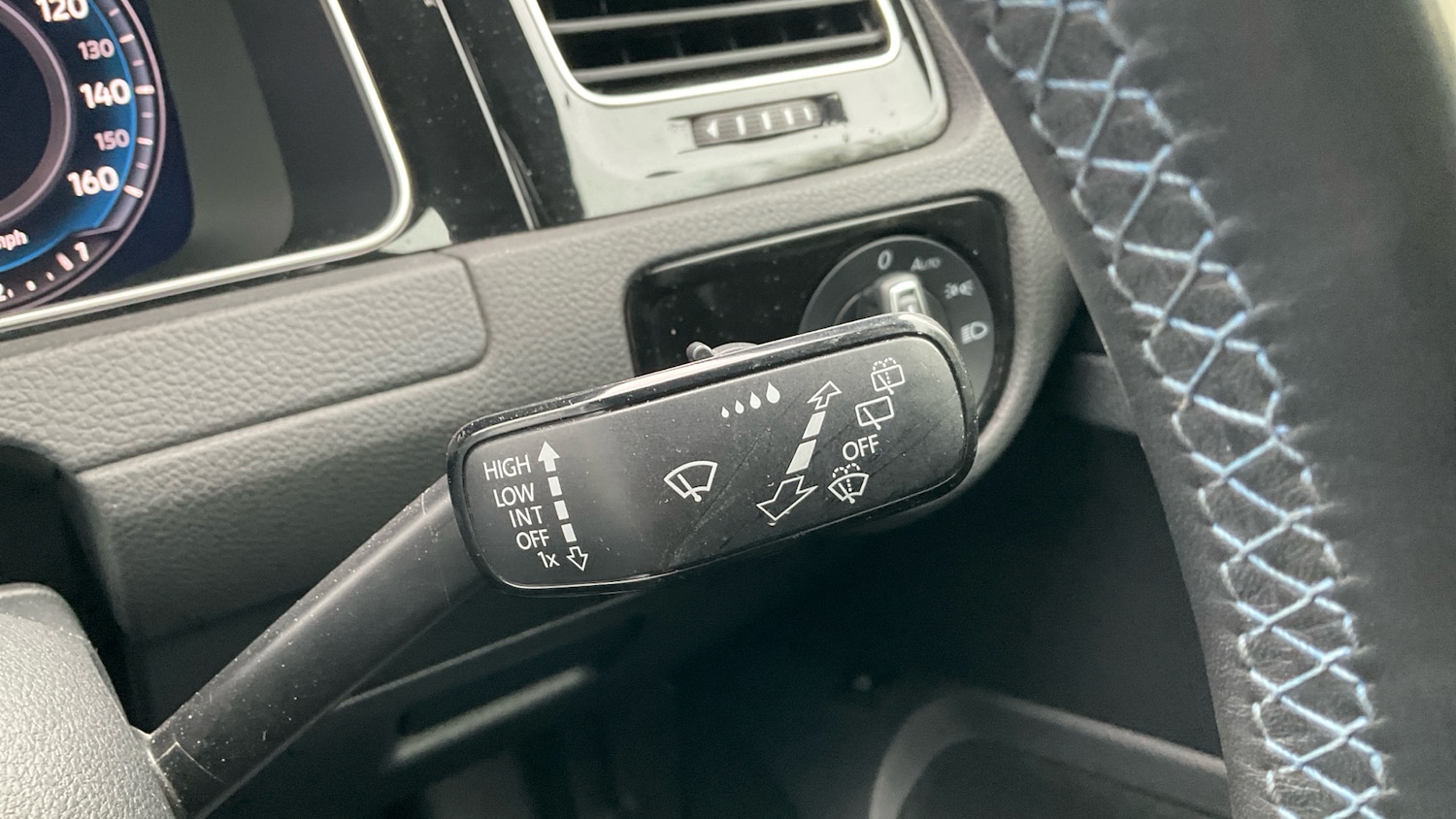 Used Volkswagen Golf 2018 for sale - 76439757: Photo 34