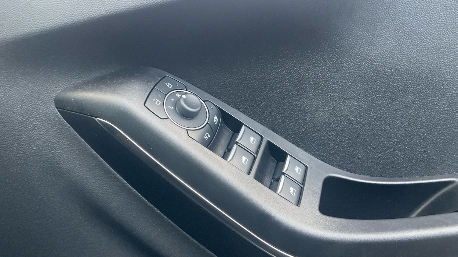 Used Ford Puma 2023 for sale - 76904895: Photo 28