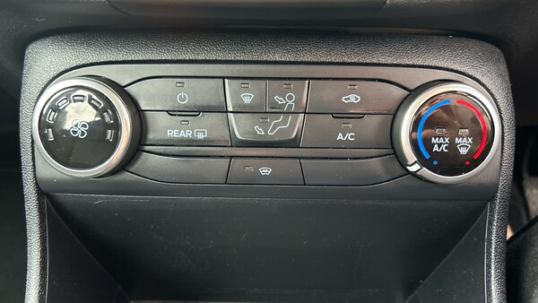 Used Ford Fiesta 2022 for sale - 76230830: Photo 27
