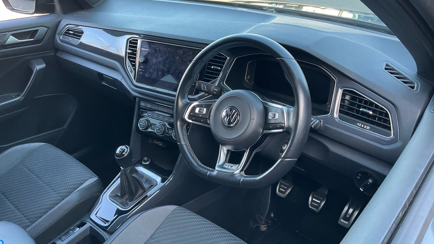 Used Volkswagen T-Roc 2019 for sale - 77945934: Photo 11