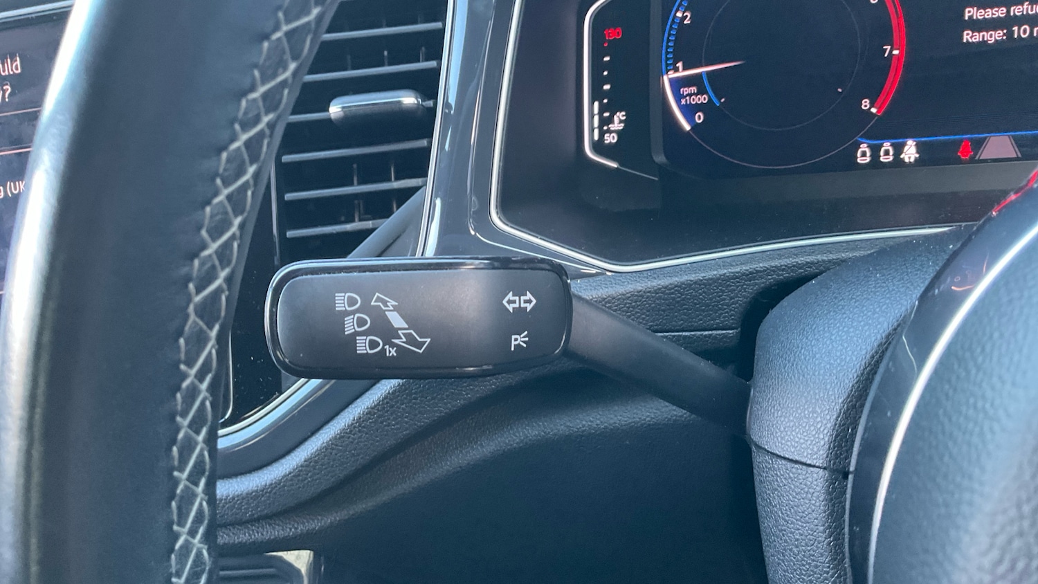 Used Volkswagen T-Roc 2019 for sale - 77945934: Photo 37