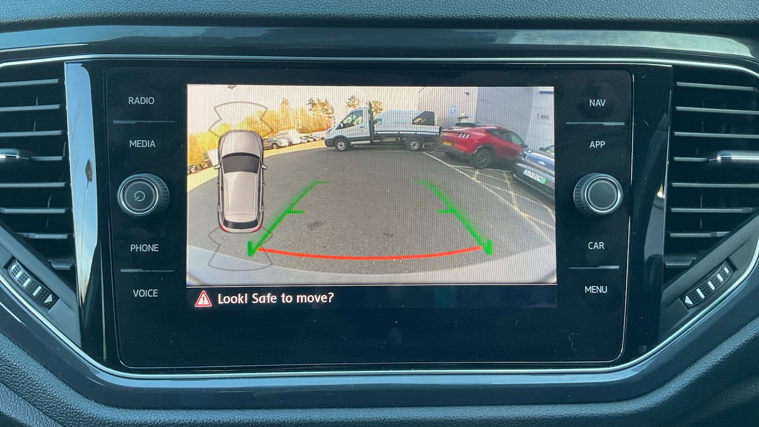 Used Volkswagen T-Roc 2019 for sale - 77945934: Photo 39