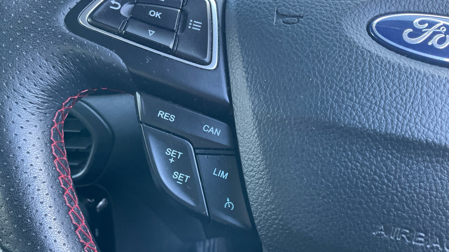 Used Ford Ecosport 2018 for sale - 77446980: Photo 33