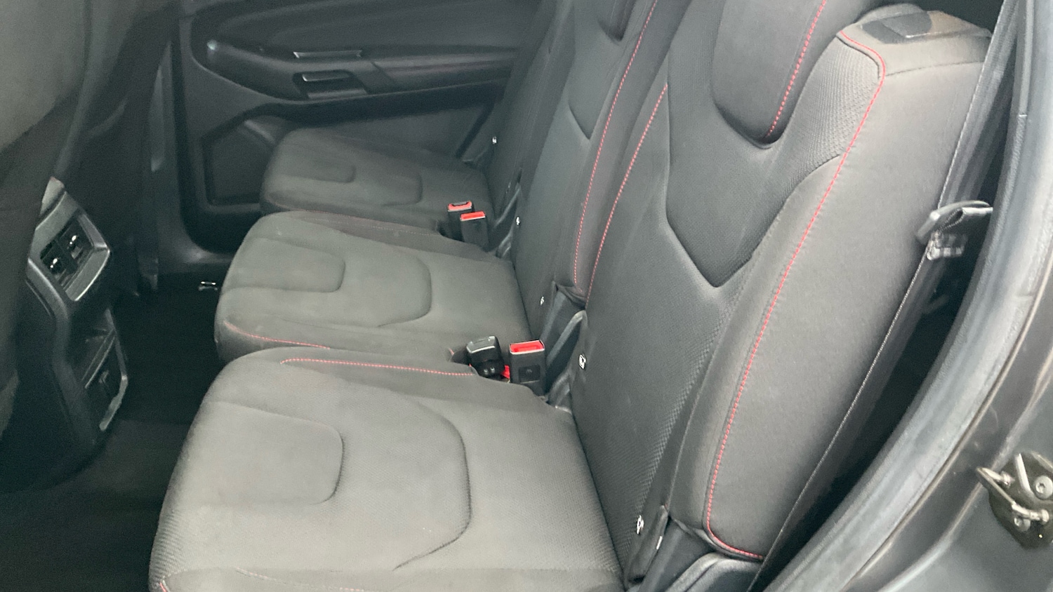 Used Ford S-Max 2018 for sale - 77676190: Photo 16