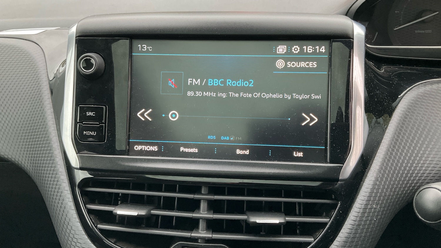 Used Peugeot 2008 2018 for sale - 76554158: Photo 12