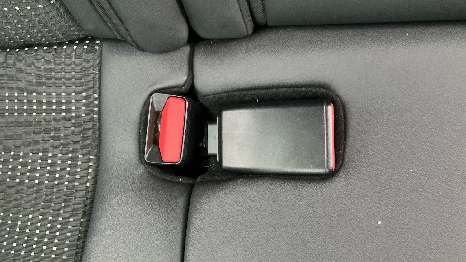 Used Peugeot 2008 2018 for sale - 76554158: Photo 17