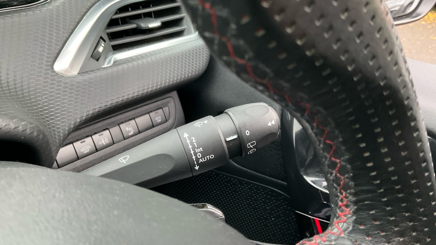 Used Peugeot 2008 2018 for sale - 76554158: Photo 21