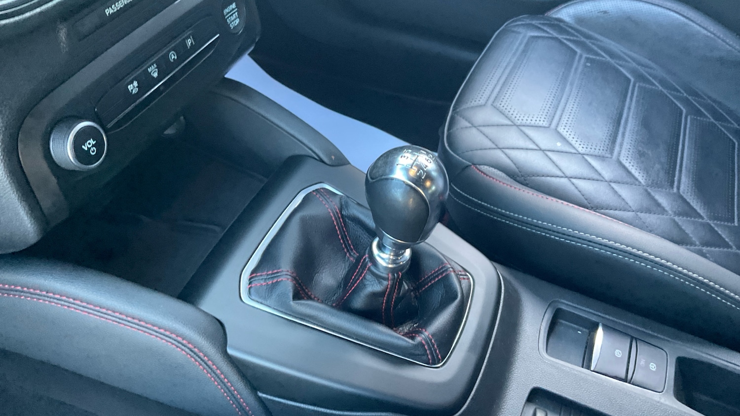 Used Ford Focus 2023 for sale - 76614685: Photo 13