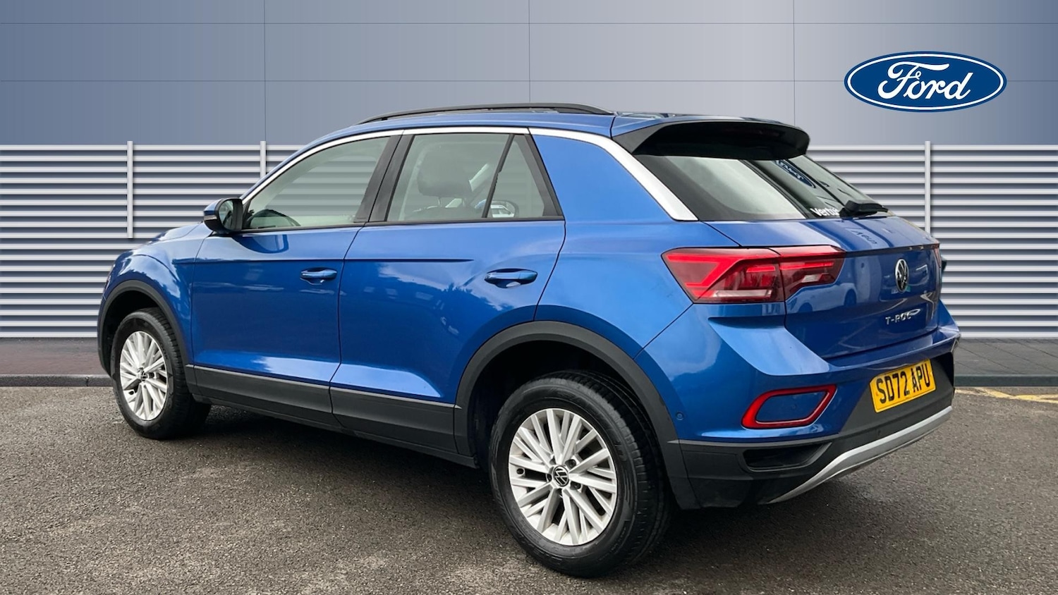 Used Volkswagen T-Roc 2022 for sale - 77616652: Photo 2