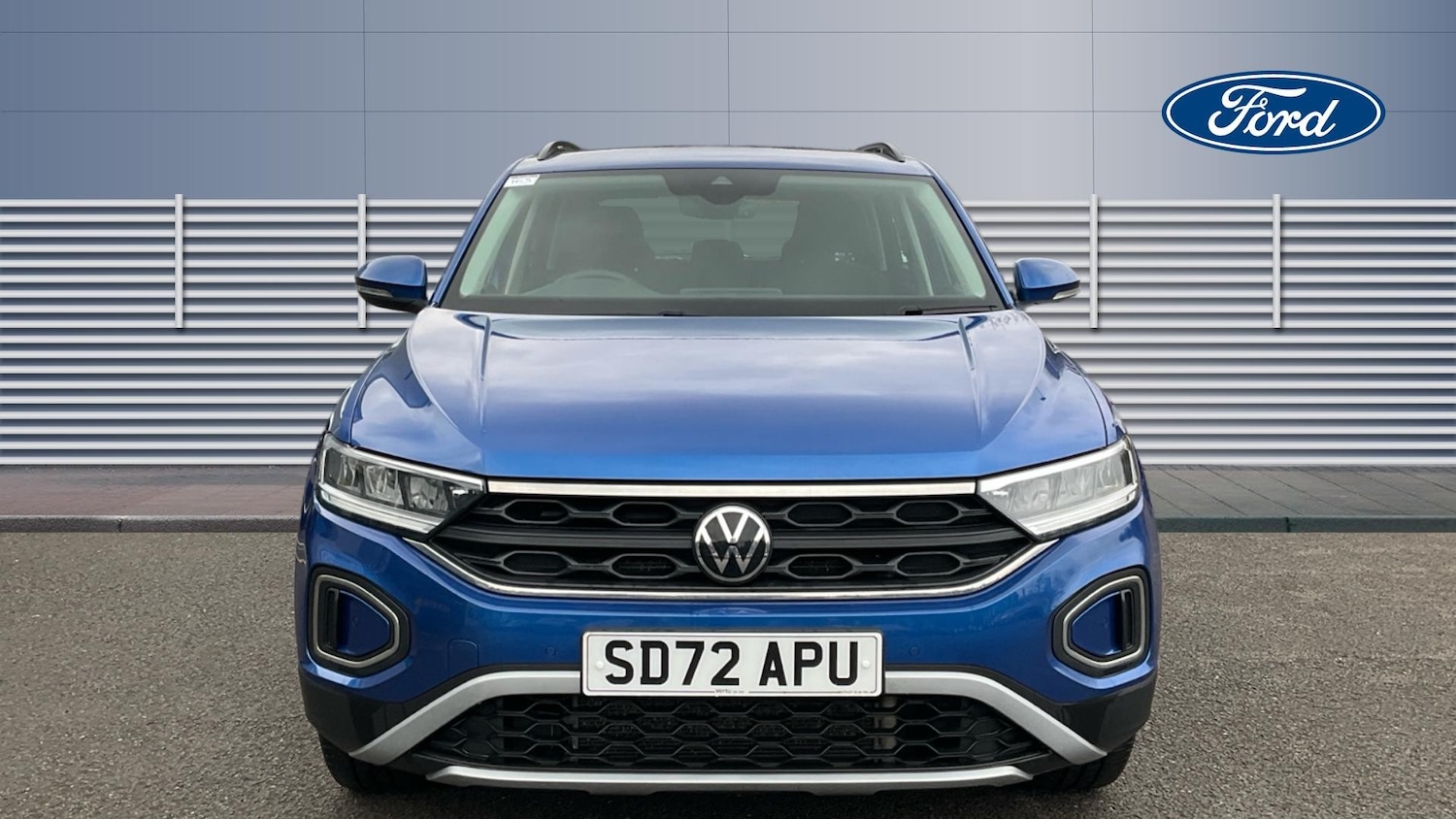 Used Volkswagen T-Roc 2022 for sale - 77616652: Photo 3