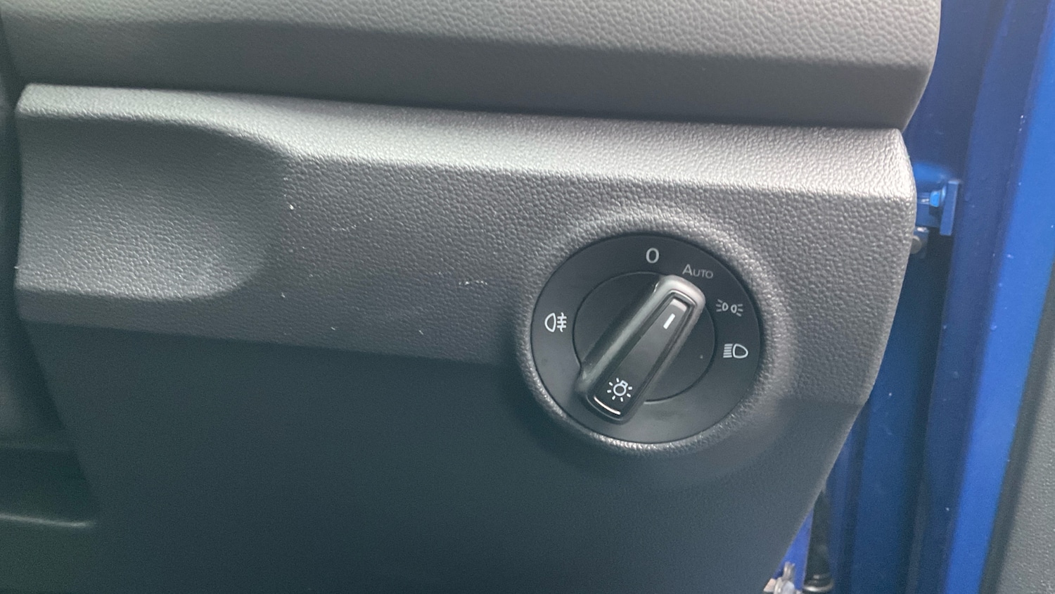 Used Volkswagen T-Roc 2022 for sale - 77616652: Photo 30