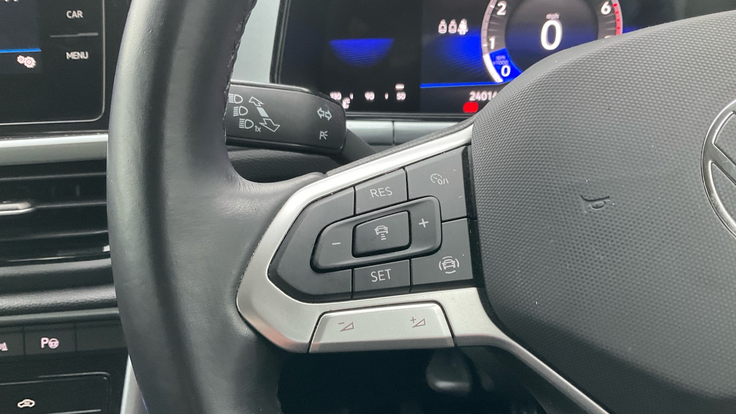 Used Volkswagen T-Roc 2022 for sale - 77616652: Photo 34