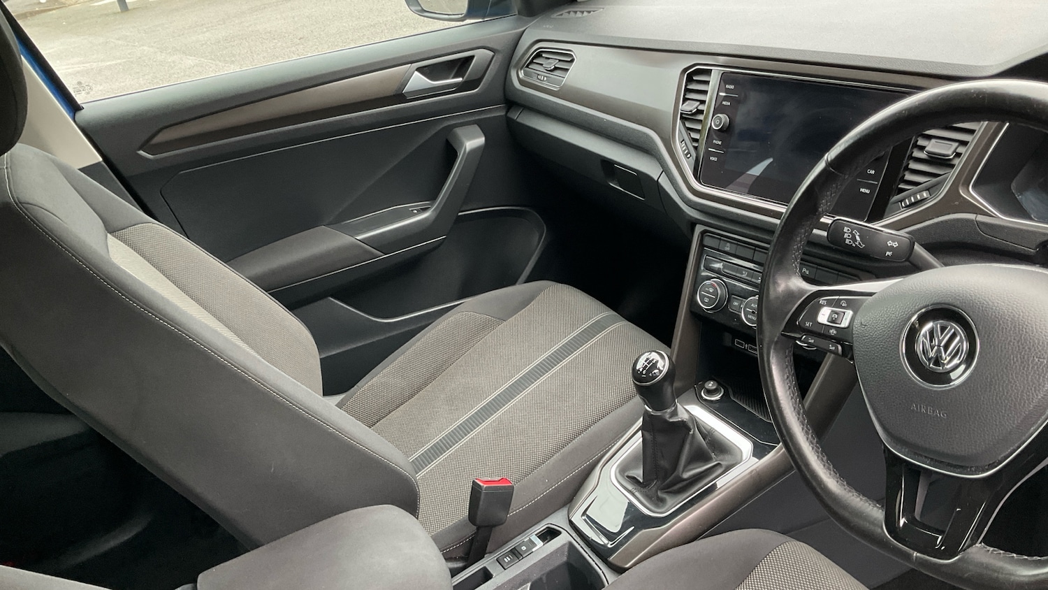 Used Volkswagen T-Roc 2019 for sale - 76725523: Photo 14