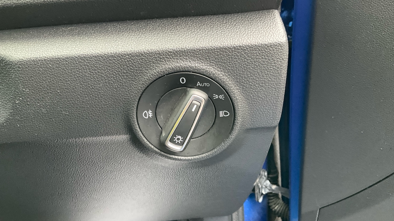 Used Volkswagen T-Roc 2019 for sale - 76725523: Photo 31