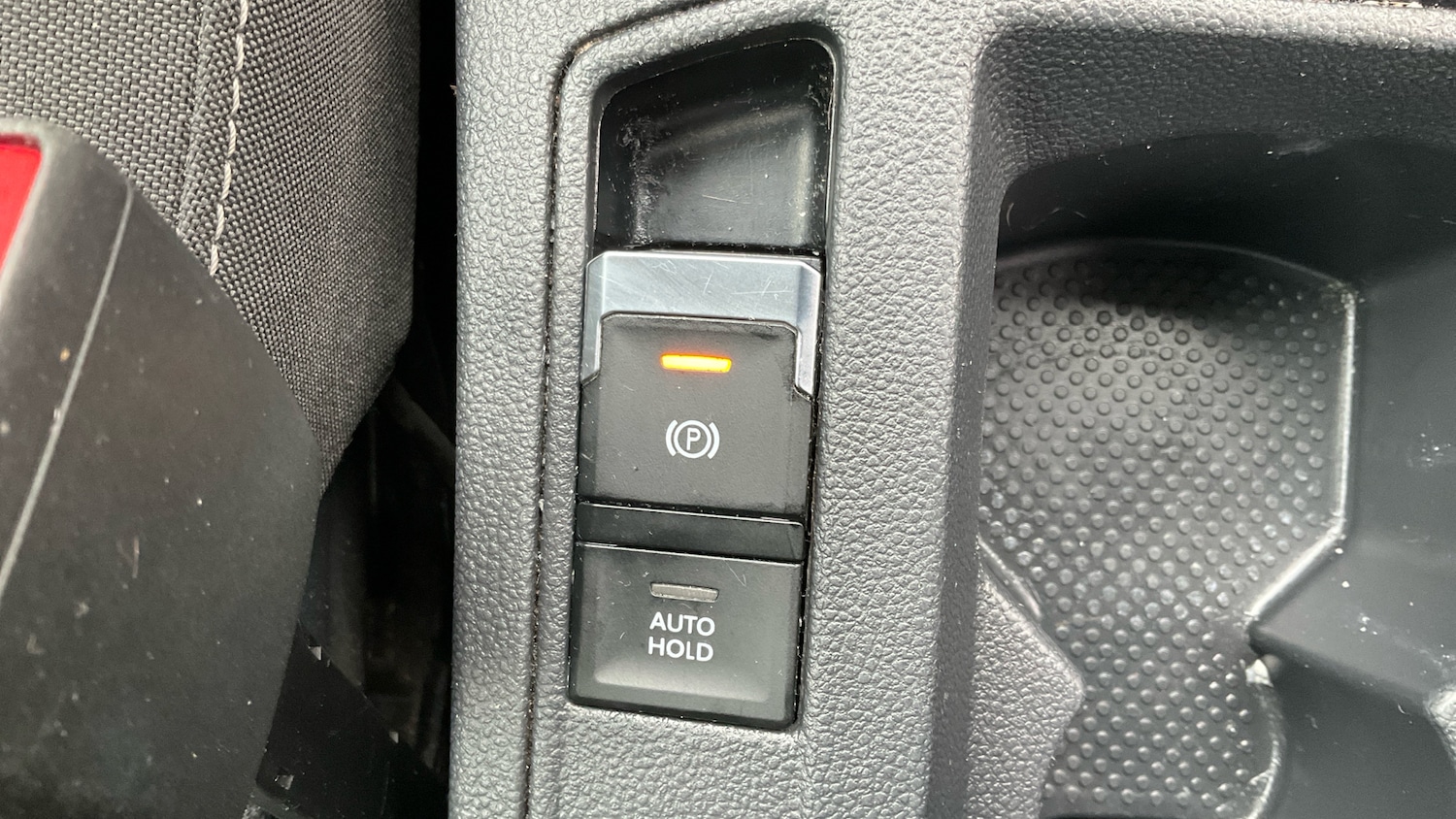 Used Volkswagen T-Roc 2019 for sale - 76725523: Photo 36