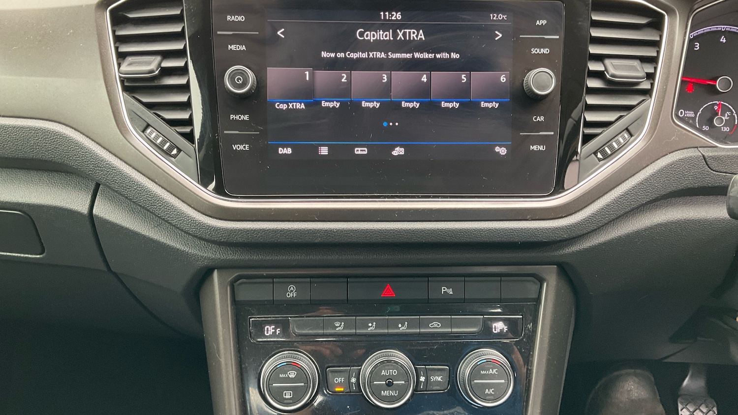 Used Volkswagen T-Roc 2019 for sale - 76725523: Photo 38